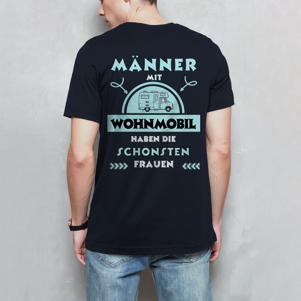Männer mit Wohnmobil - Rückendruck || Premium T- Shirt unisex